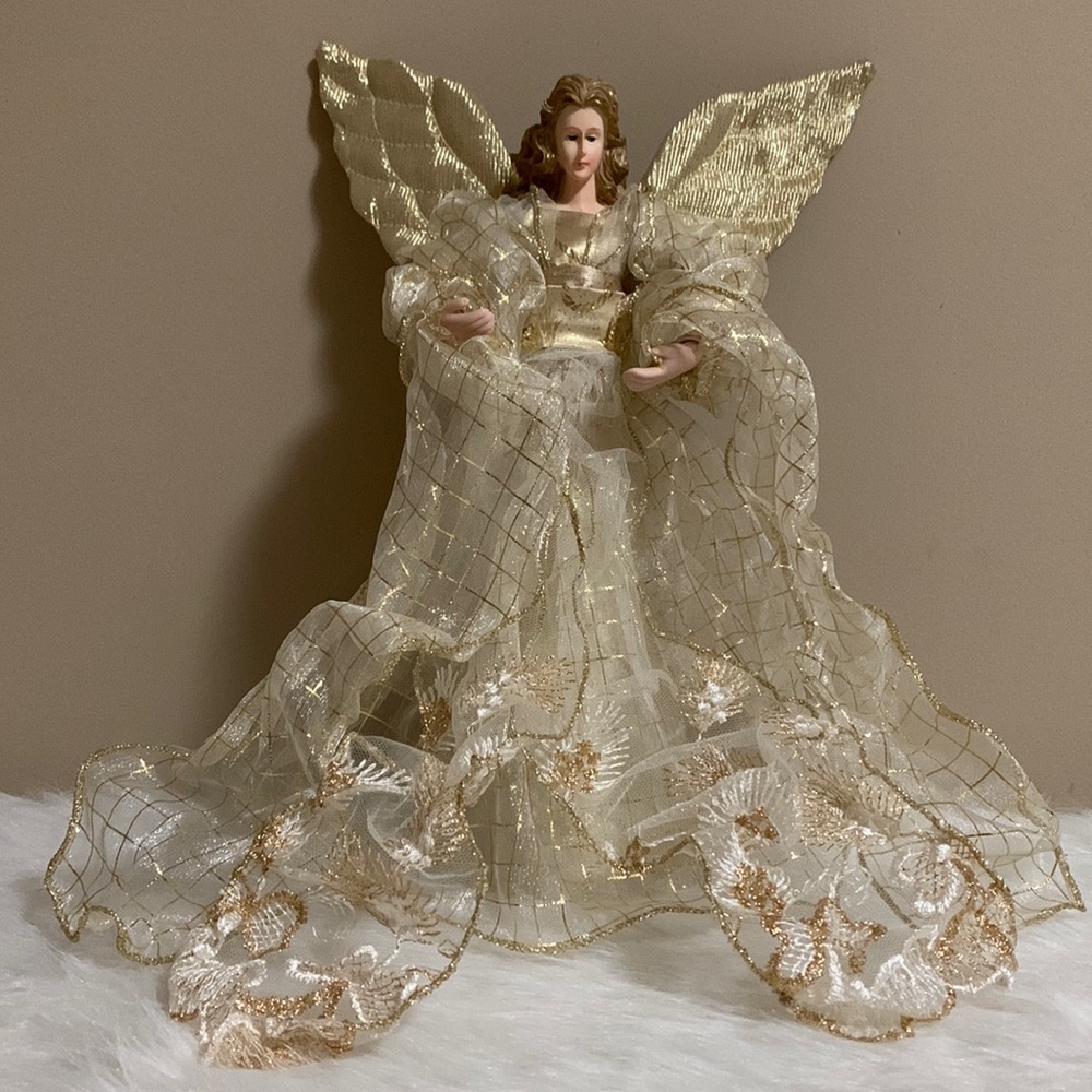 Angel Tree Topper/Mantle Decor